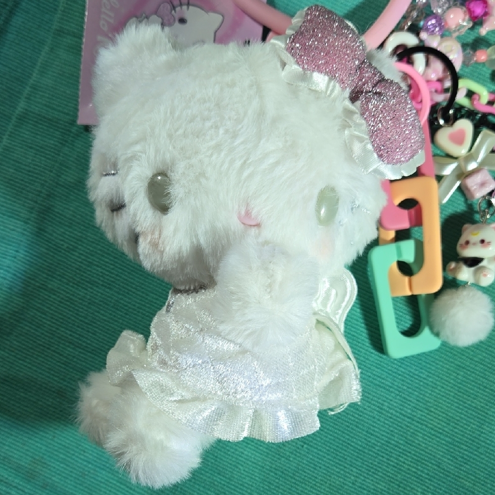Sanrio Hello Kitty Angelic Bag Charm, Keychain - Picture 2 of 15